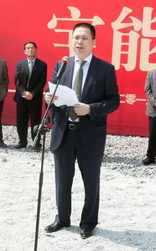 话说几年前的一天,宝能系老板姚振华坐在深圳的办公室里,在百度里搜索