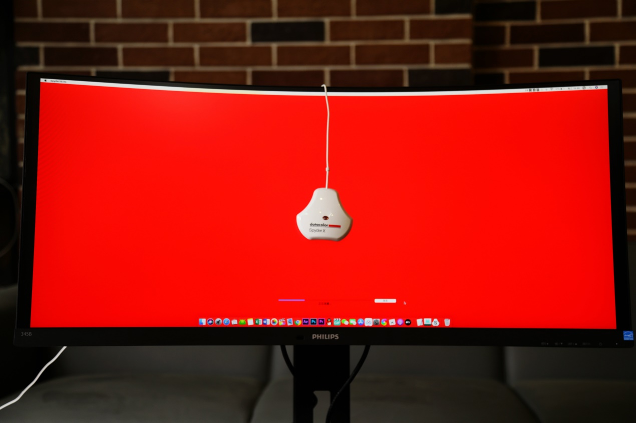 飞利浦345B1CR显示器体验:大屏商务风,美女却喜欢!