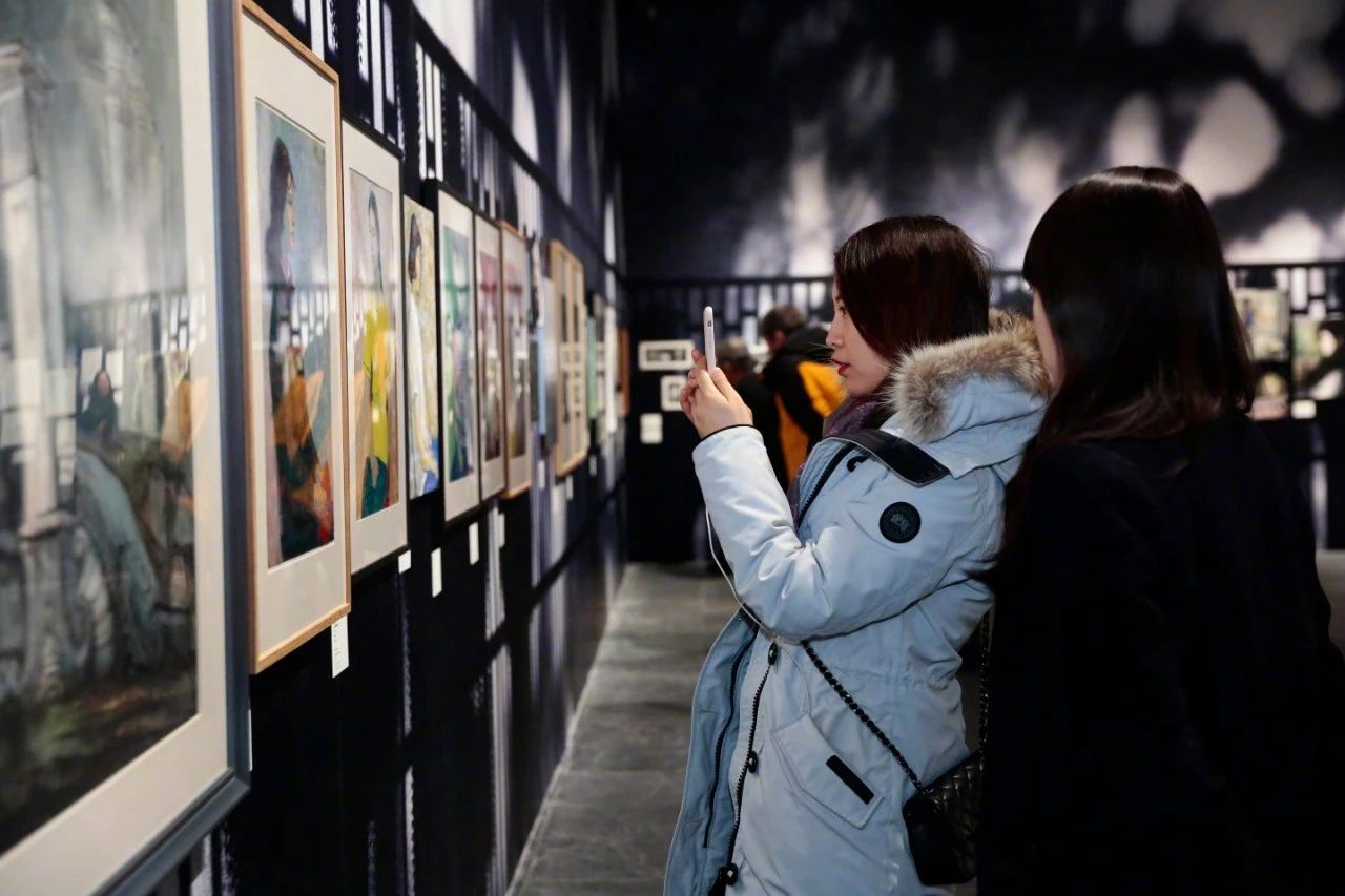 星星美展40周年致敬70年代北京最酷的年轻人