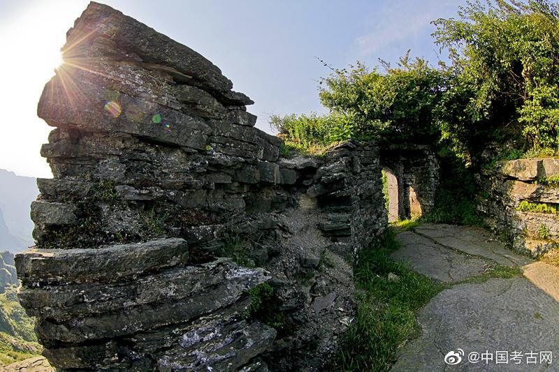 重庆南川龙崖城遗址:龙崖城遗址位于重庆市南川区三泉镇马嘴山上