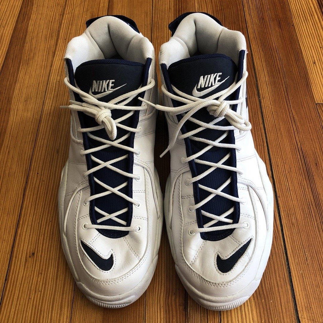 nike air thrill flight