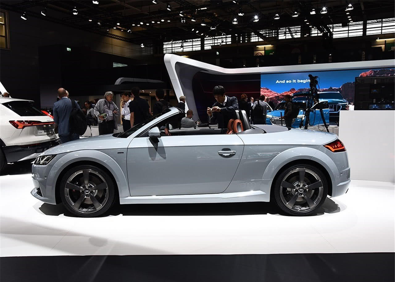 车长4米1的两座跑车奥迪,全球限量999台,估价近60万