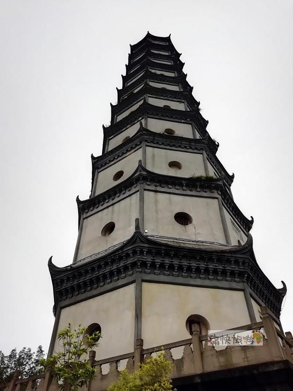 探访内江地标性古建筑三元塔