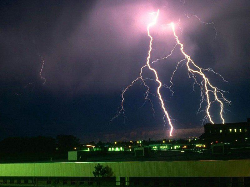 被闪电击中不仅会死亡,有时还会出现诡异现象,但很多人都不知道