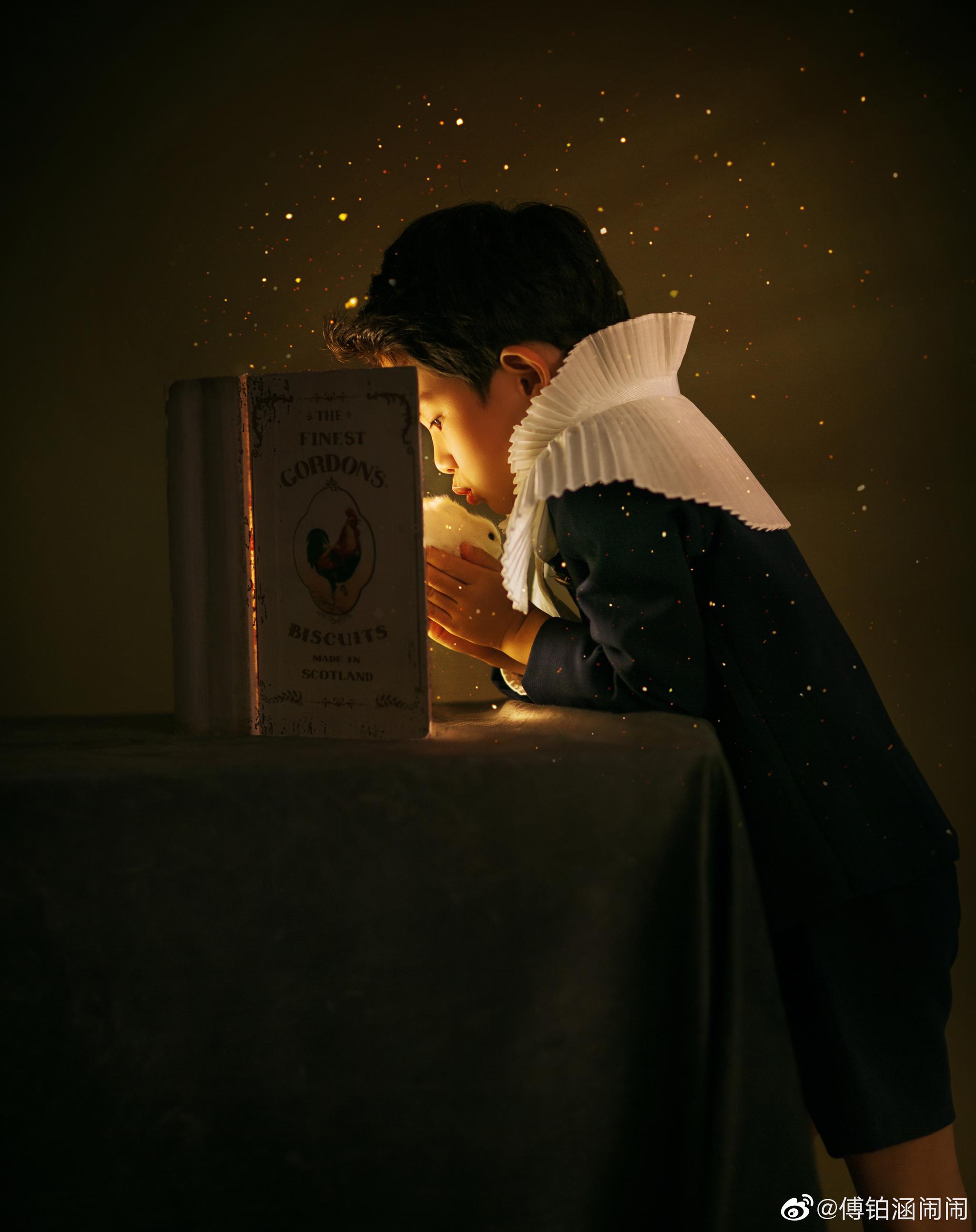 生日倒计时 闹哥的魔法书 来一波照片@傅铂涵后援会官