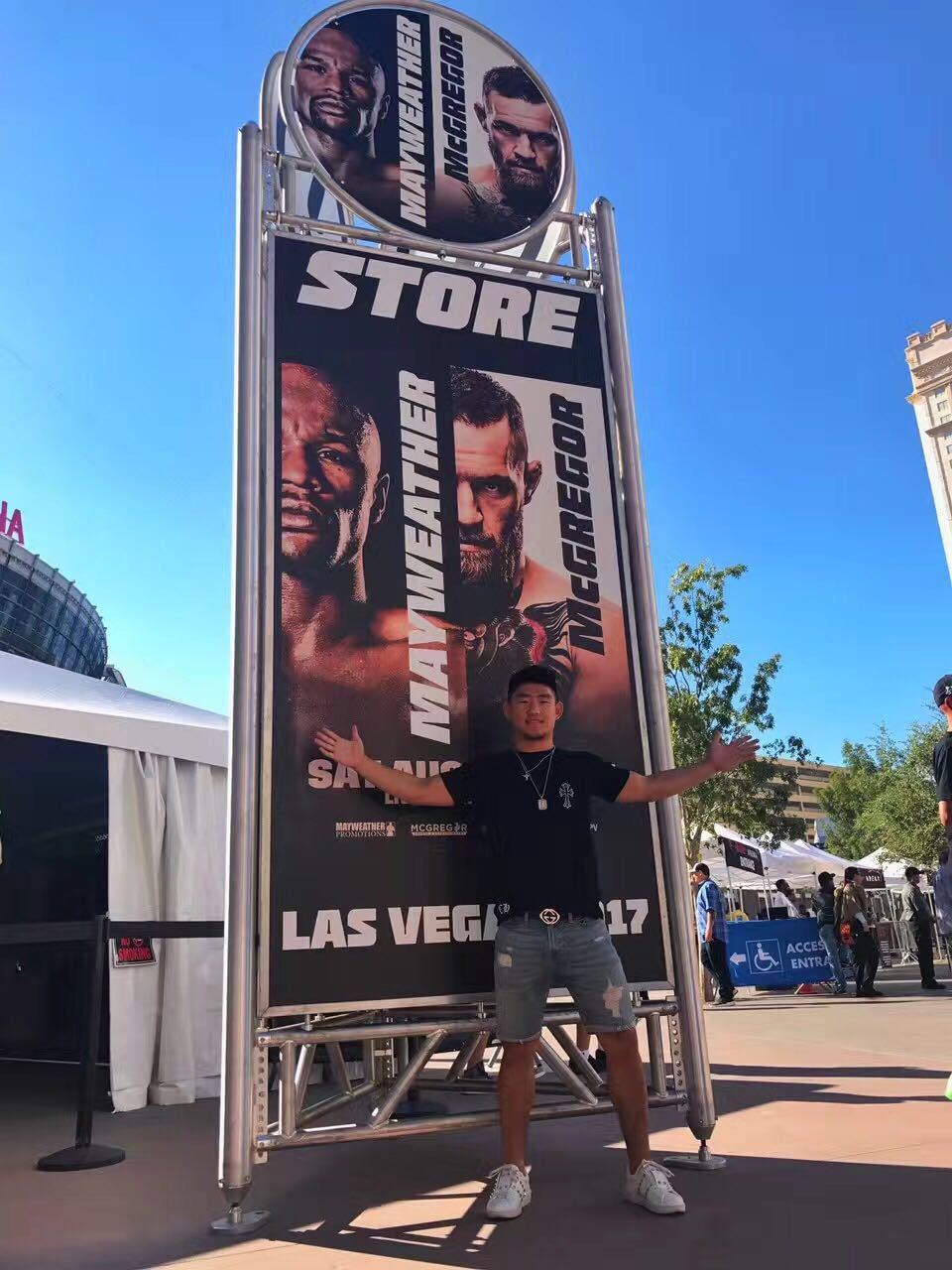 "2017年在拉斯维加斯体育馆门口看@康纳-麦克格雷格thenotoriousmma