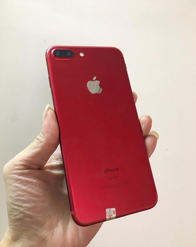 iphone 7上加入这款红色可以说让苹果尝到了甜头,而后安卓厂商也纷纷