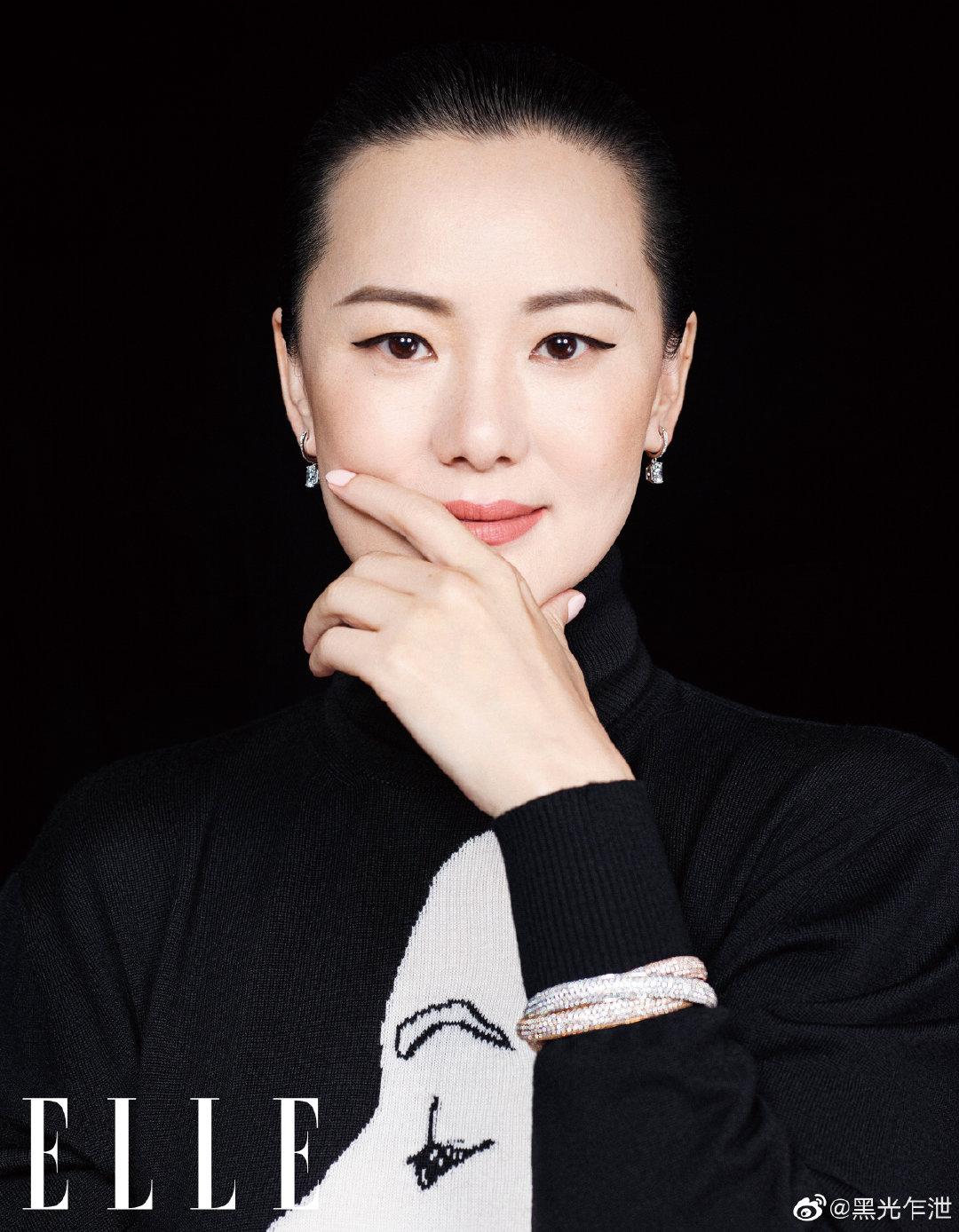 今年柏林电影节影后咏梅最新杂志写真