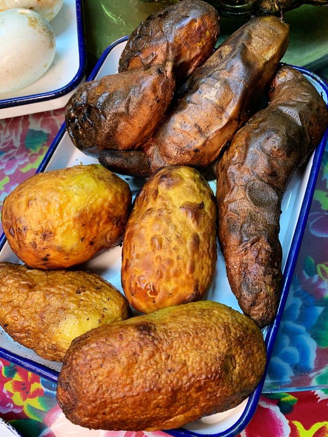 长春市区也能吃到土窑坑烤了,再也不用开40公里去吃烧公鸡了