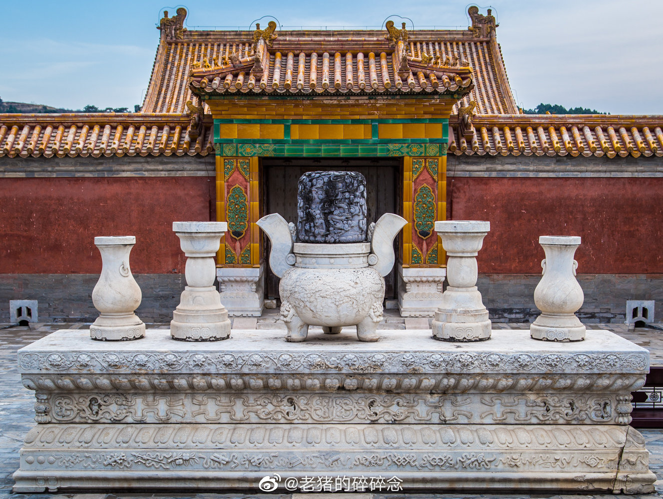 实拍昌西陵石五供台及纹饰