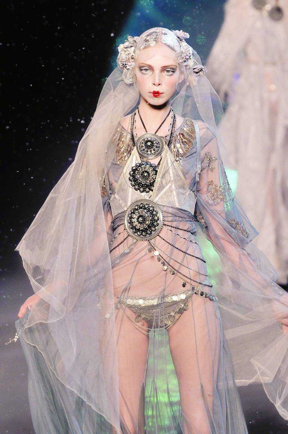 johngallianofw2009异域新娘