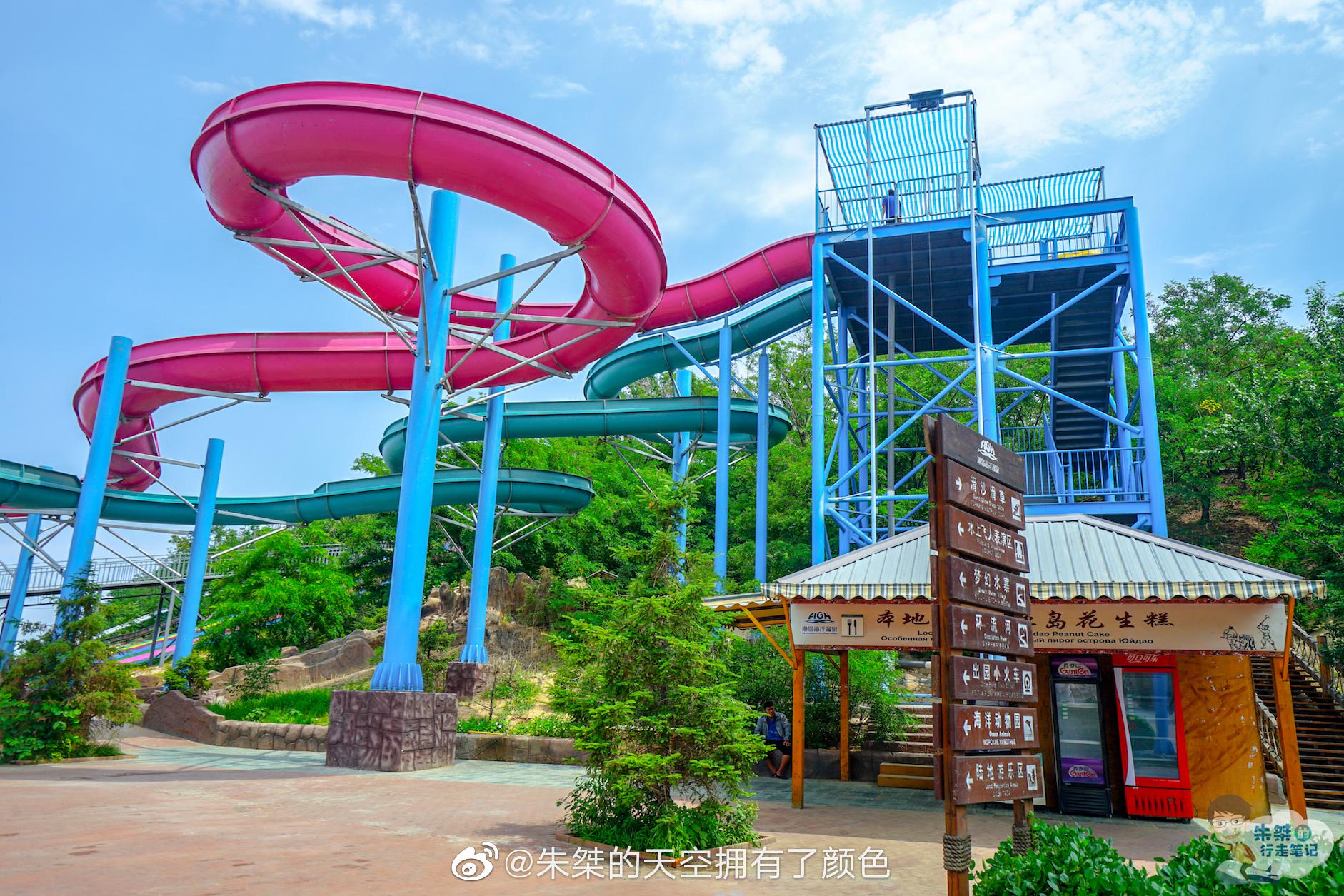 在炎炎的夏日,渔岛人气最高的还是多彩观光区的水上乐园|水寨|渔岛