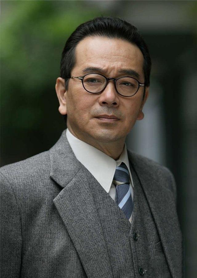 她和张晨光低调结婚20年,不要名气只要简单幸福,现被宠成公主