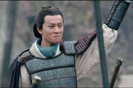 《王者荣耀》中的李信吊打项羽,真实历史中的李信却被此人吊打