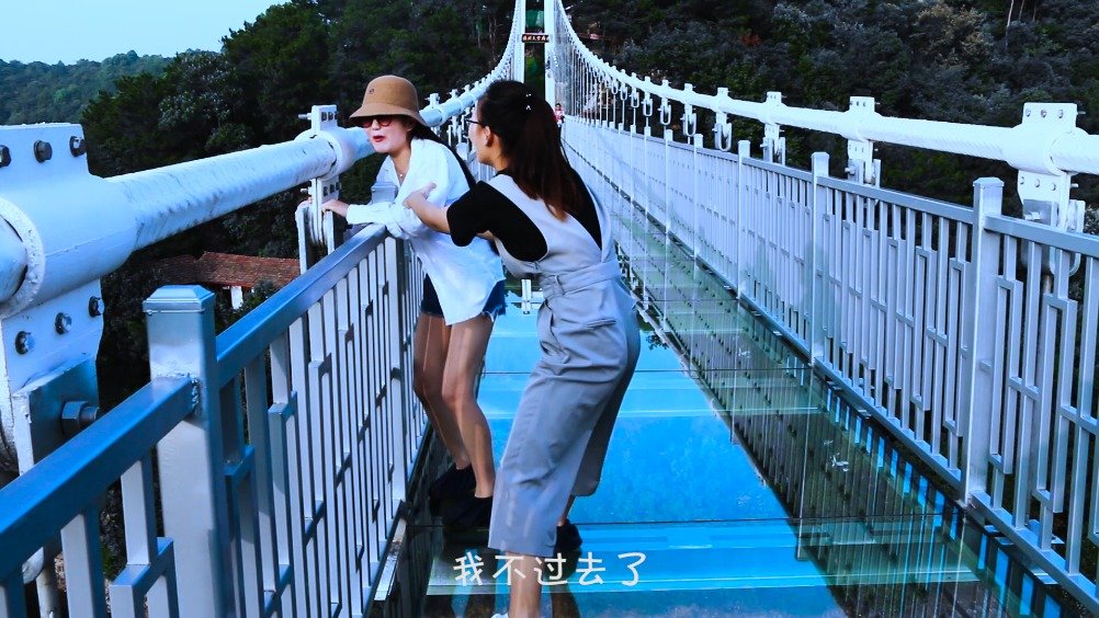 6种人群的恐高症测试,吓出了6种方言!|方言|测试|人群_新浪新闻