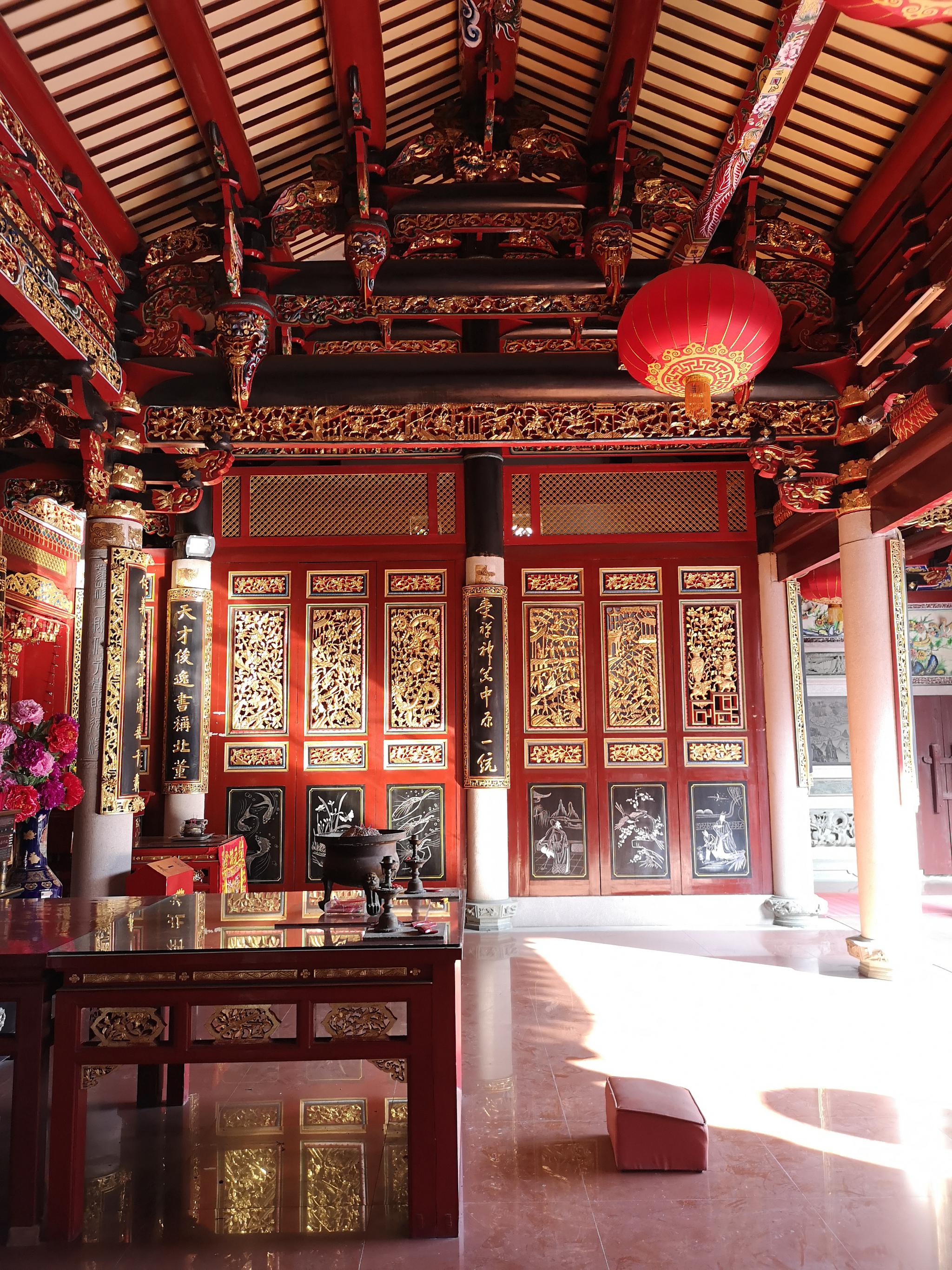 泉州的祠堂晃瞎眼的金漆木雕