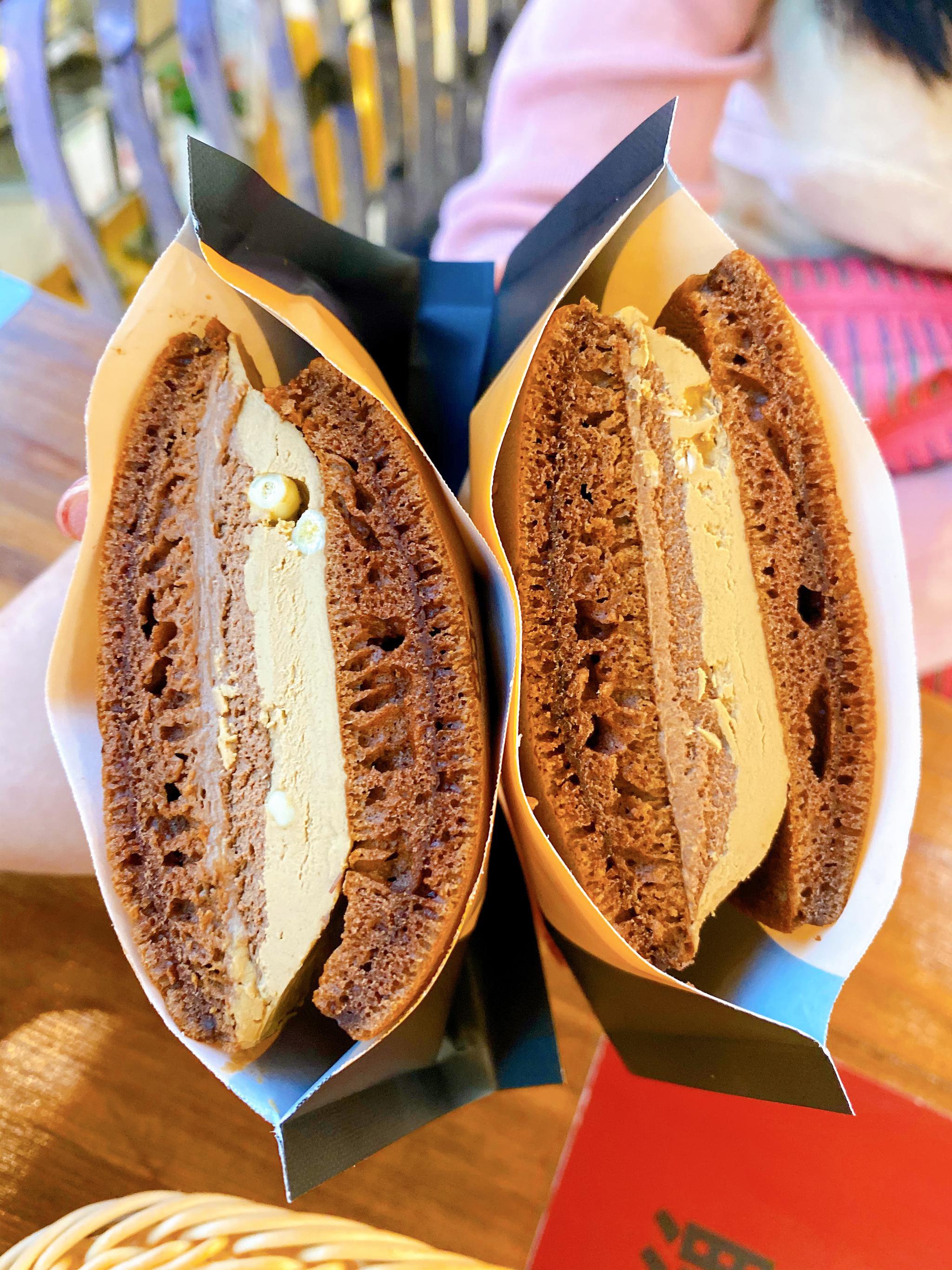 泽田本家的新品铜锣烧大家都尝了吗会爆浆的黑摩卡夹心铜锣烧