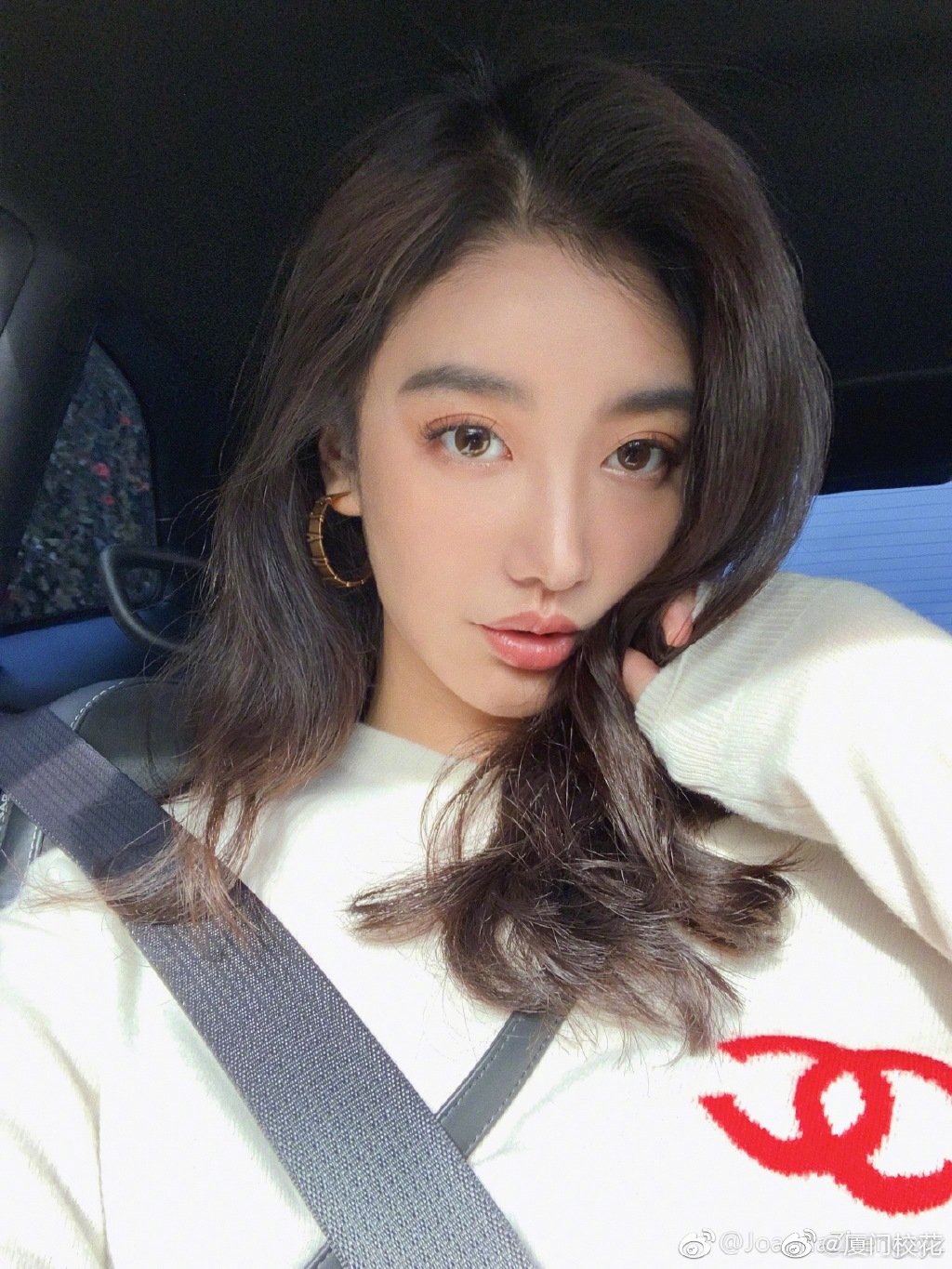 joannazhengzyz 就读于美国南加州大学,身高180cm,身材很棒哦