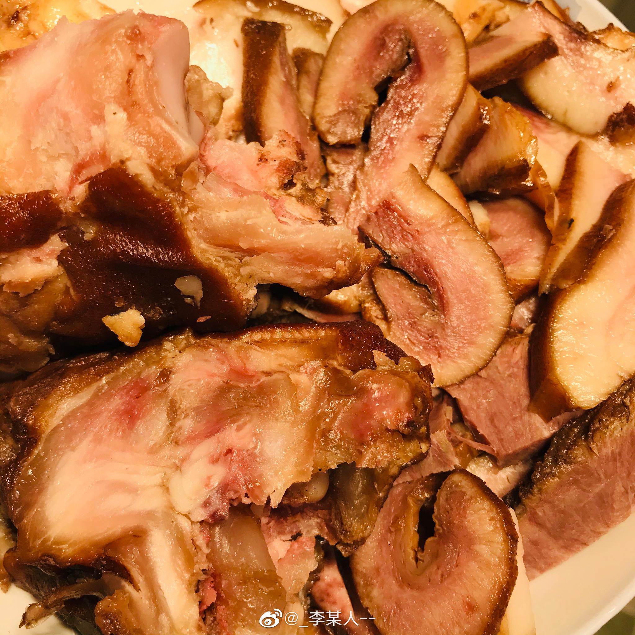 二月二龙抬头在东北比较流行吃猪头肉李某人