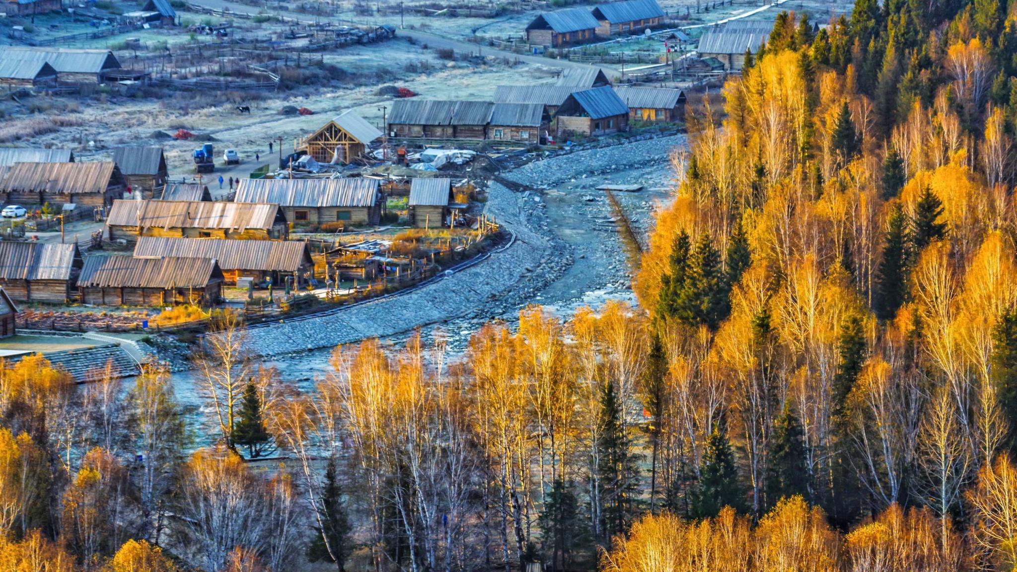 禾木村,位于新疆的最北部,美丽的喀纳斯河畔