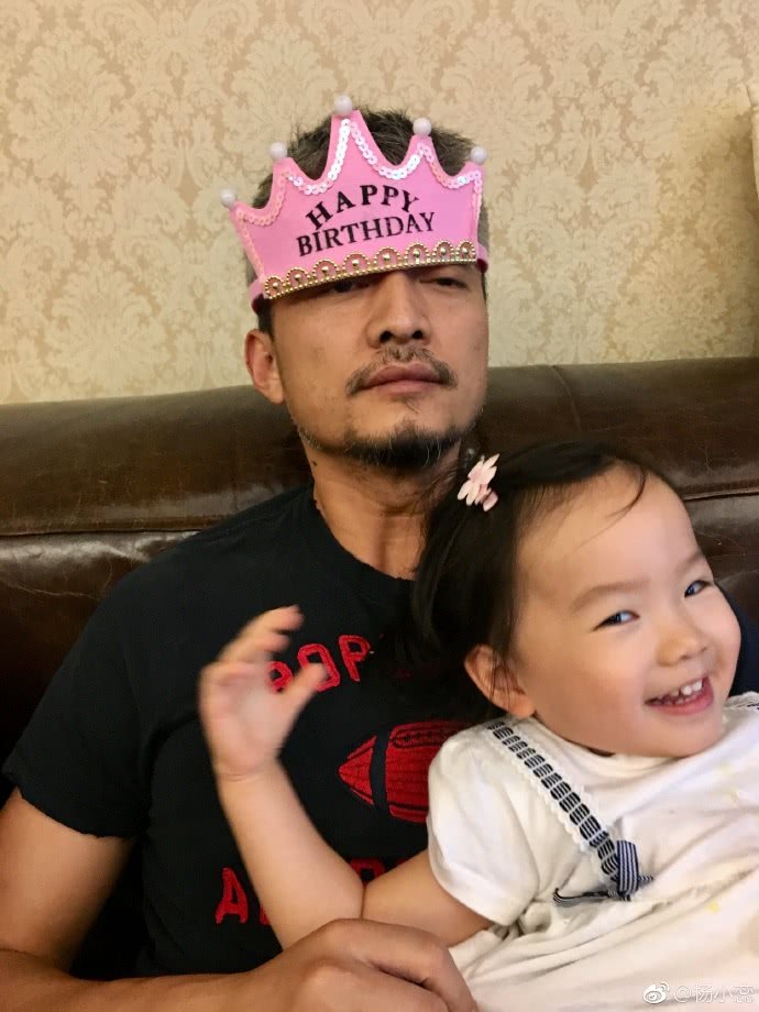 嫁大3岁圈内老公,女儿长相却没遗传她|邵桐|杨蕊|长相_新浪网