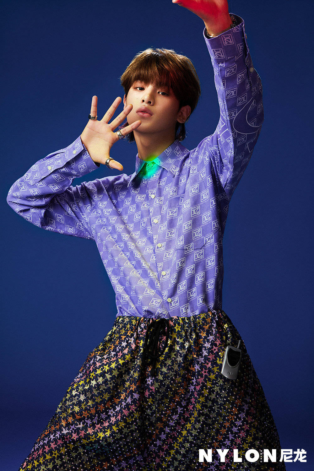 黄明昊《nylon 尼龙》五月刊封面欢迎来到在这趟洪流中飞速成长的jus