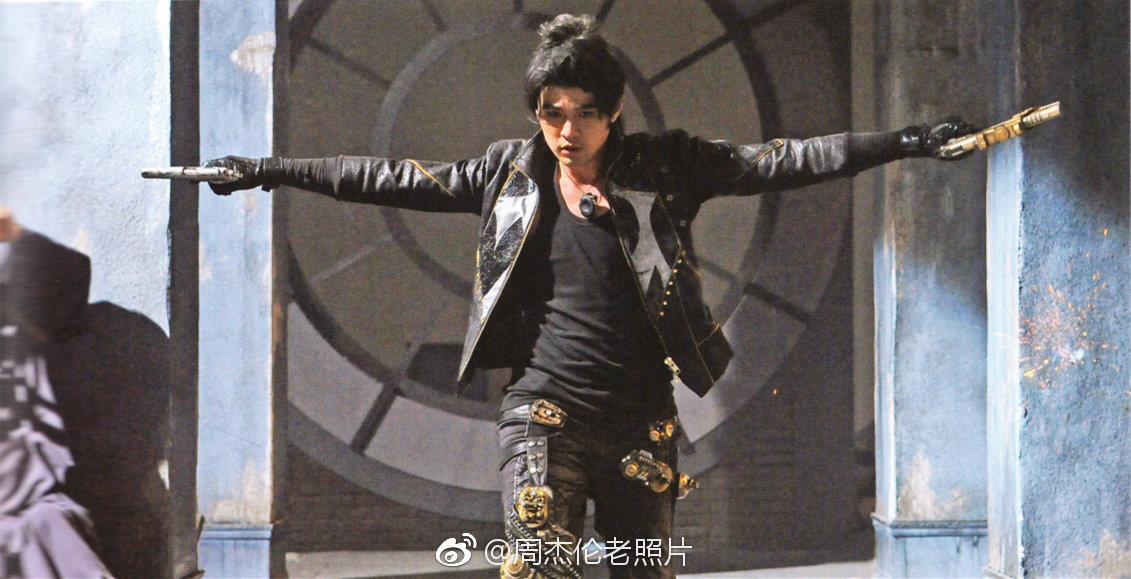 龙战骑士里杰伦有段英雄救美太帅了