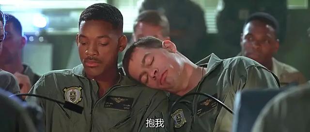 23年前他用70亿票房为科幻片立起一座丰碑,如今