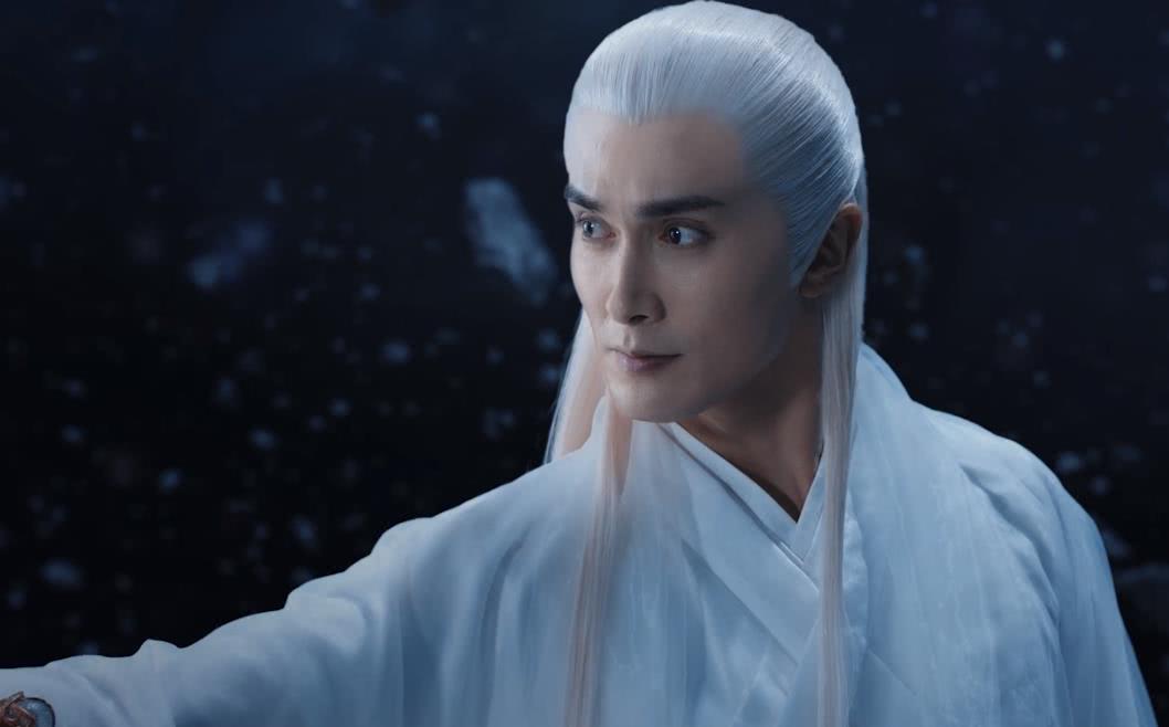 白凤九的凤尾花印记不凡,乃魔尊血泪