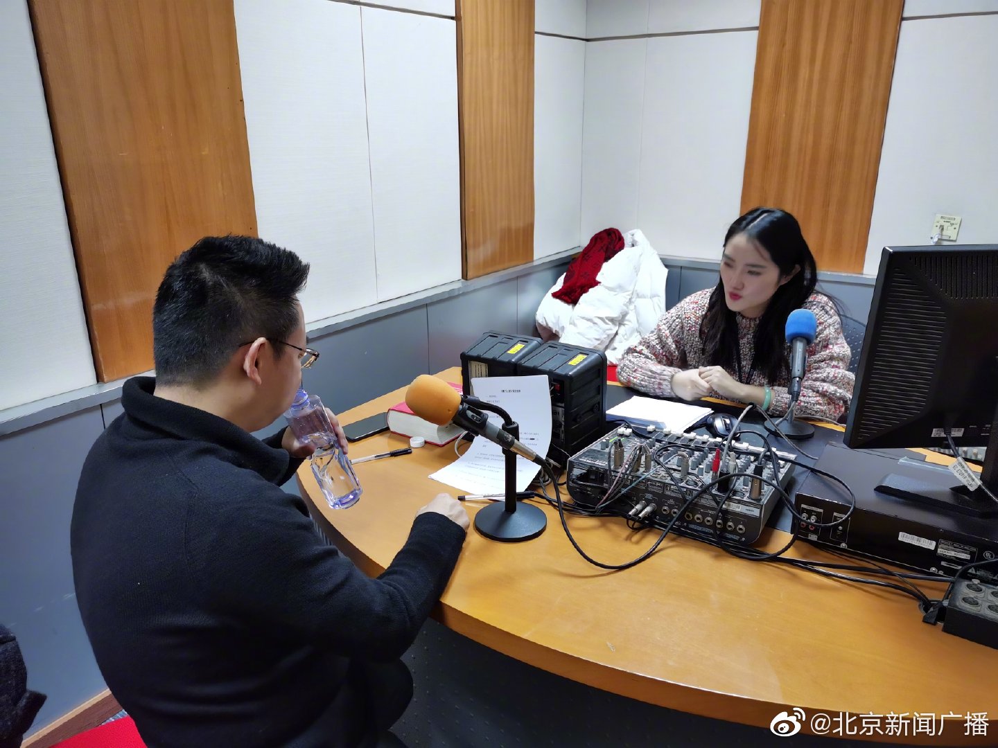 北京新闻广播庆祝澳门回归20周年特别节目紧张录制中