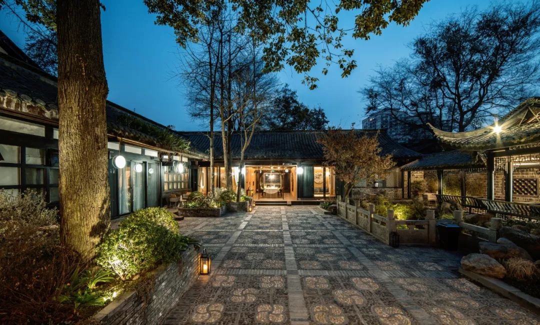 成都上喜龙园四合院酒店 设计这座小院曾经的主人是巴金先生的爷爷李
