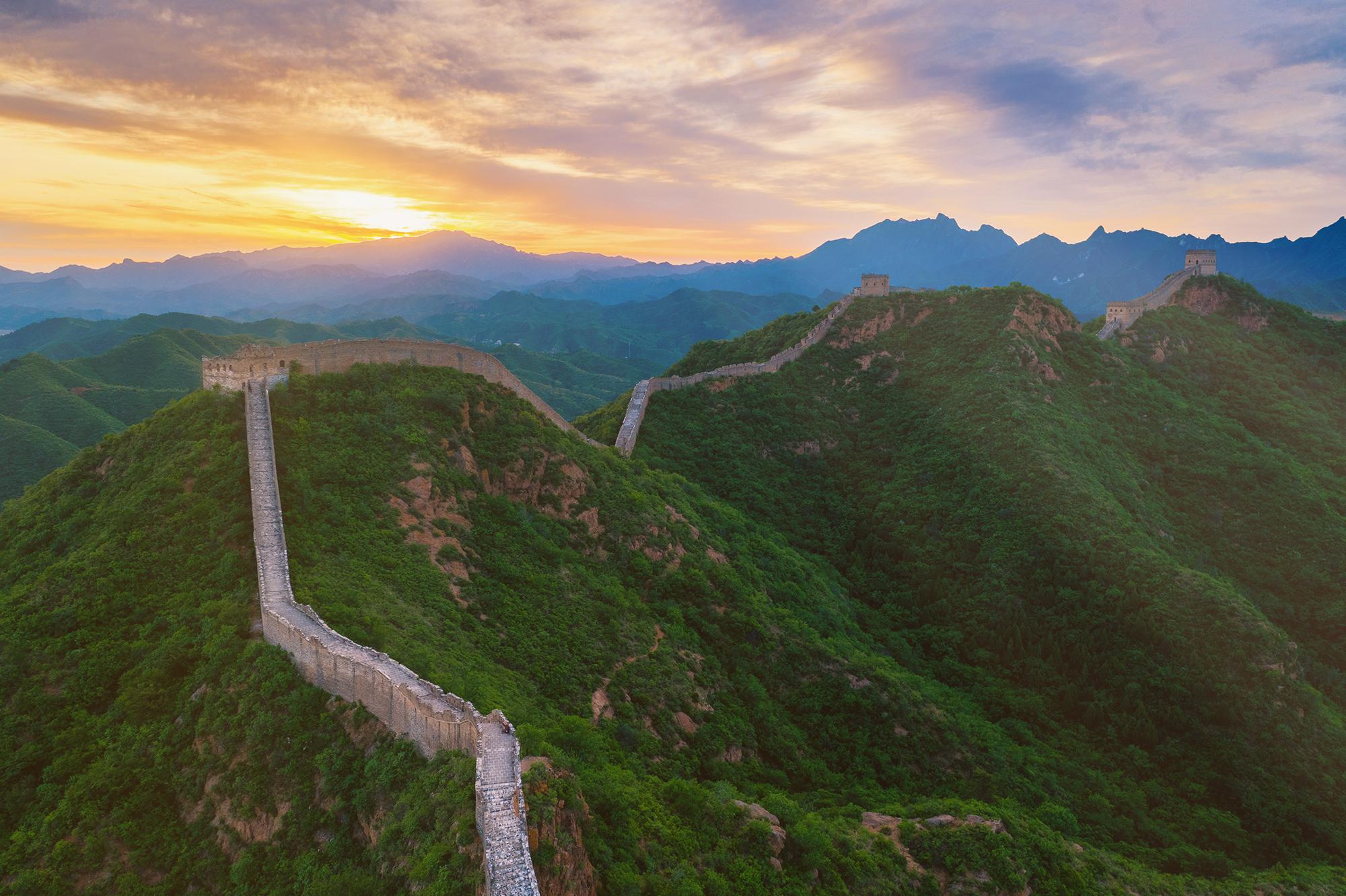 航拍长城不容易!飞的太高,主体不突出;飞的太低,视角不突出