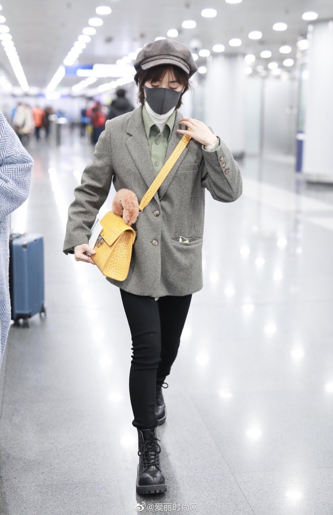 今日,沈月现身机场_高清图集_新浪网