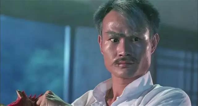 出身豪门，曾提携成龙，帮扶林正英，如今68岁成被时代遗弃的老人
