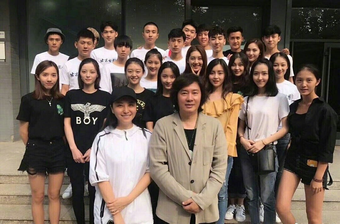 易烊千玺/李兰迪/胡先煦,关晓彤,王俊凯,刘昊然