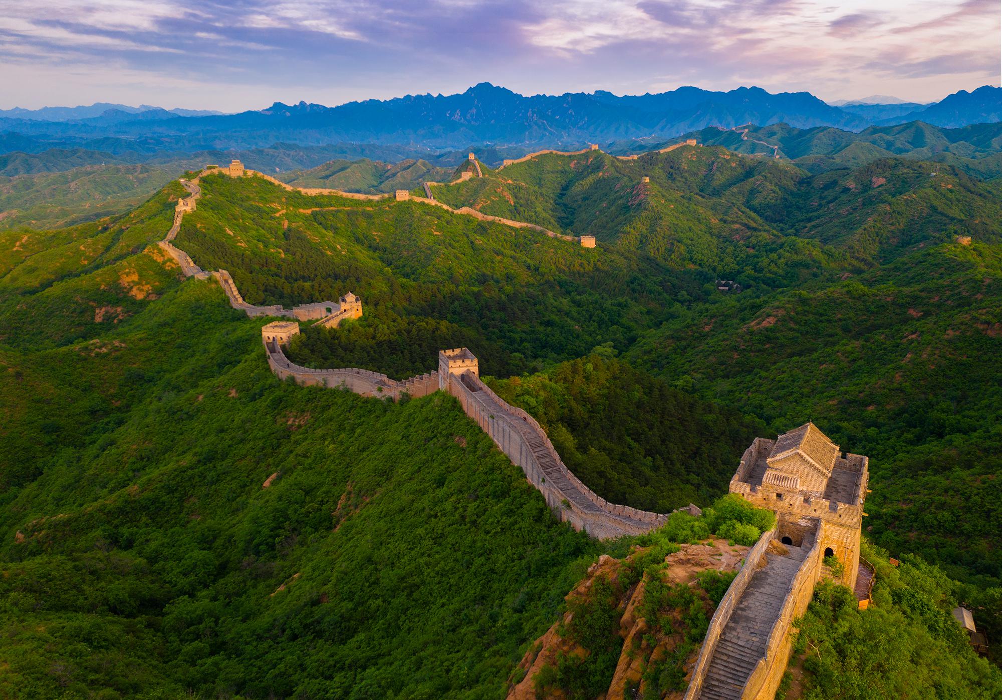 航拍长城不容易!飞的太高,主体不突出;飞的太低,视角不突出