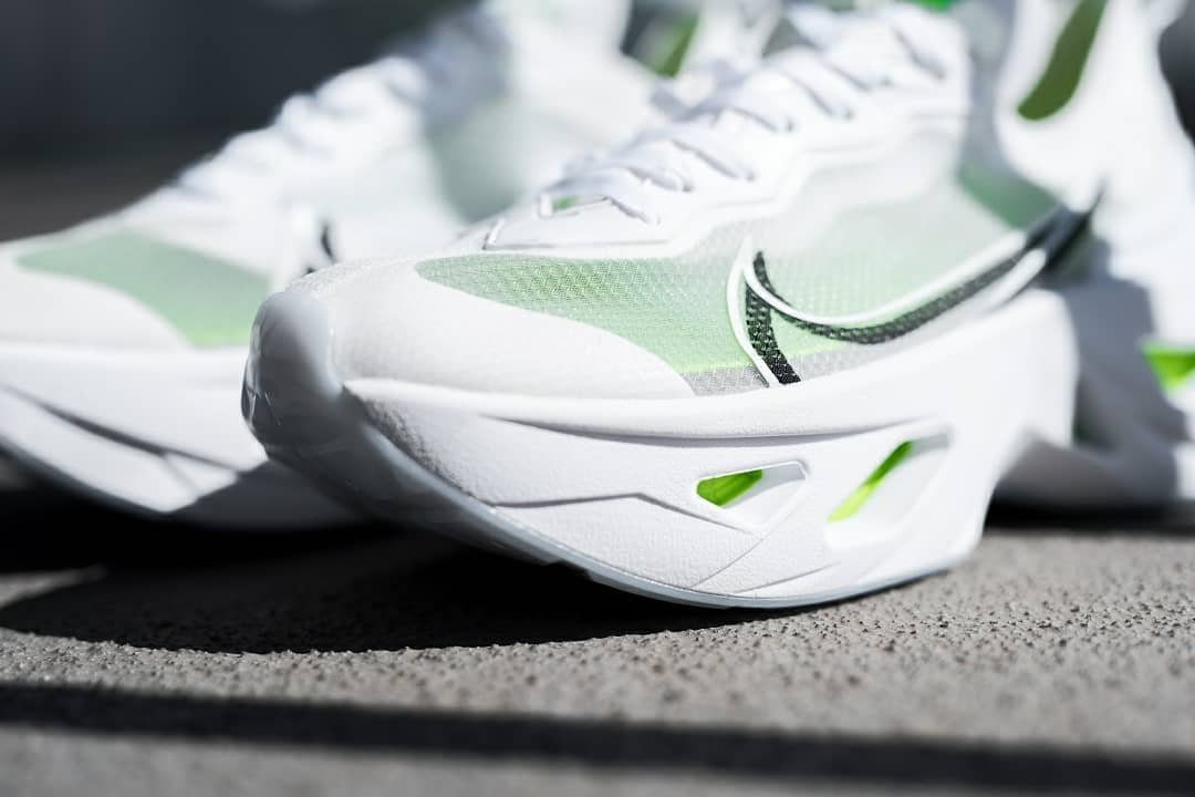 新鞋型Nike Zoom X Vista Grind 什么水平？？ 感觉一脚下去