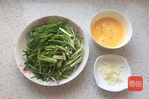 立春后,不用它炒鸡蛋真亏了,鲜香滑嫩,常吃防流