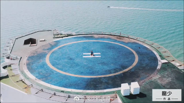 豪华酒店 游艇 音乐 红酒 沙滩 比基尼 最后再在皇家克里夫酒