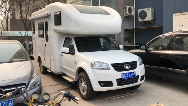 今儿聊聊我自己这部房车吧,准备再换个大摩托