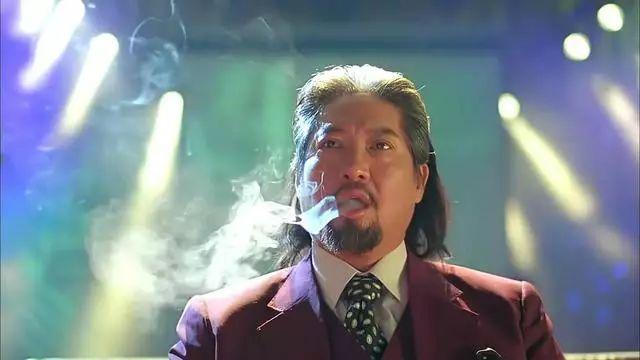 出身豪门，曾提携成龙，帮扶林正英，如今68岁成被时代遗弃的老人