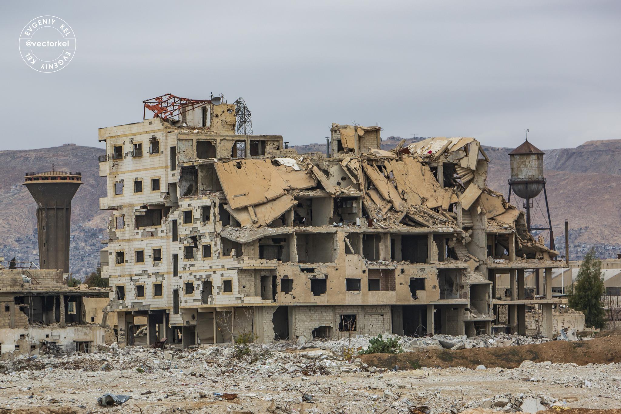 七年的战争让叙利亚处处是残垣断壁重建要15年2万亿人民币