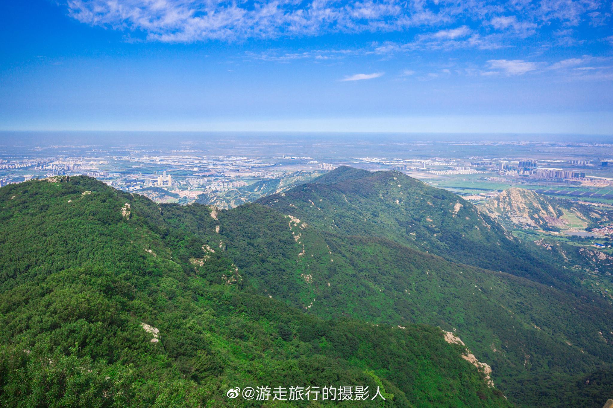 来连云港花果山玩水帘洞是必看景点之一水帘洞口不大