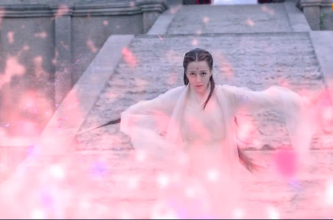 白凤九的凤尾花印记不凡,乃魔尊血泪