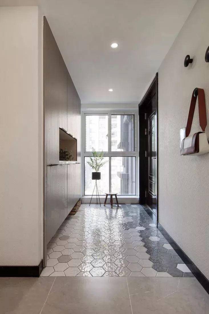 地面贴砖,这样拼花挺好看!