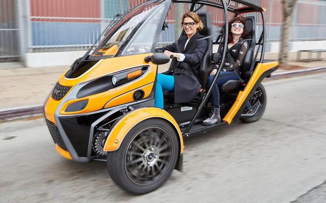 百公里出行成本接近于0 电光骑三动力迷你小房车来了 空间新高度的迷你房车选择推荐