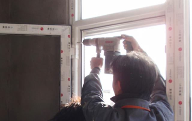 安装窗户有攻略？6大装修细节要注意，帮助你轻松搞定|窗户|发泡胶|装修_新浪新闻