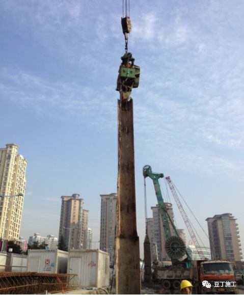 建筑地下连续墙施工过程中若锁口管被埋该如何处理