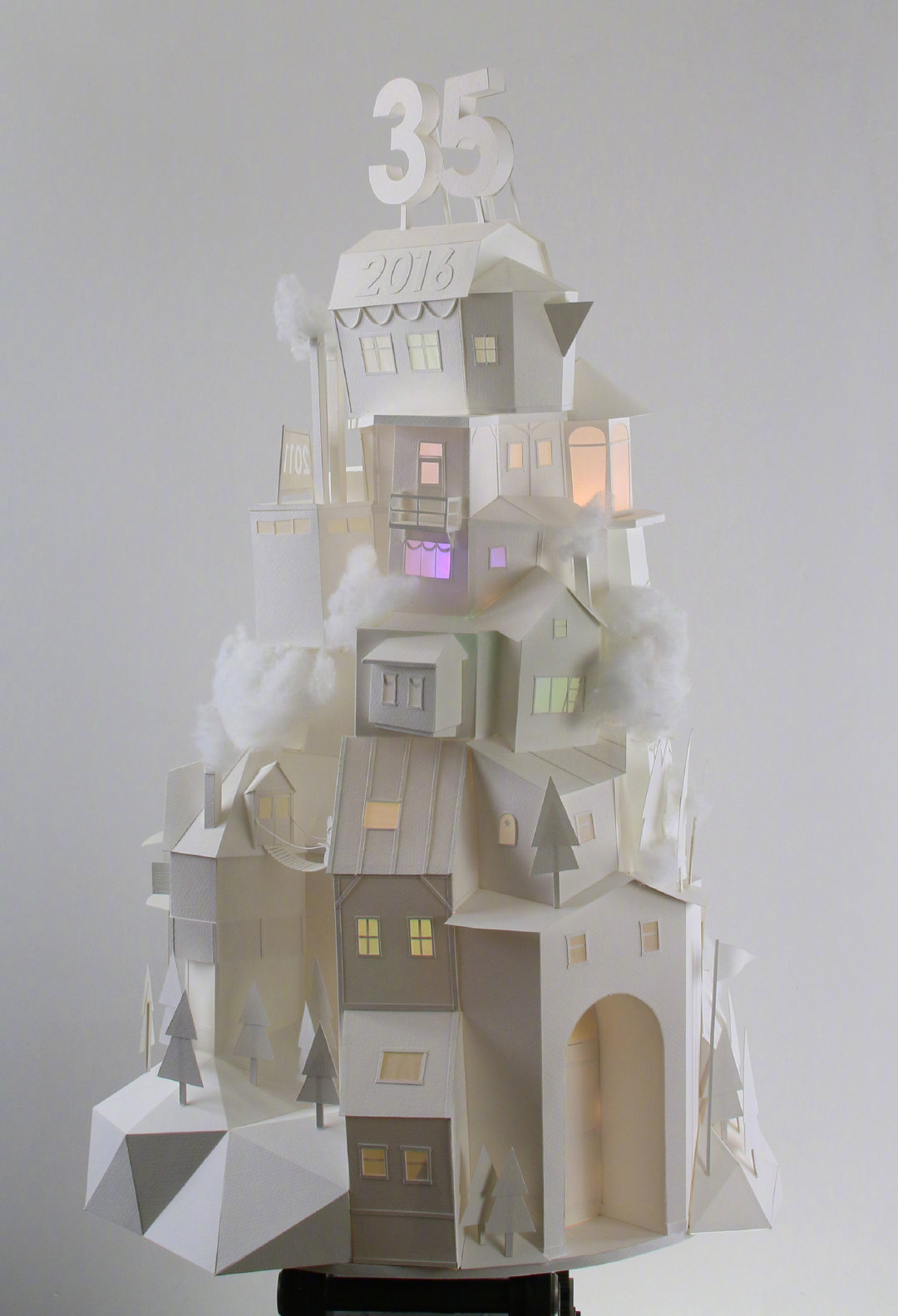 利用卡纸制作的模型作品是想住进去的小房子没错了荷兰艺术家vera