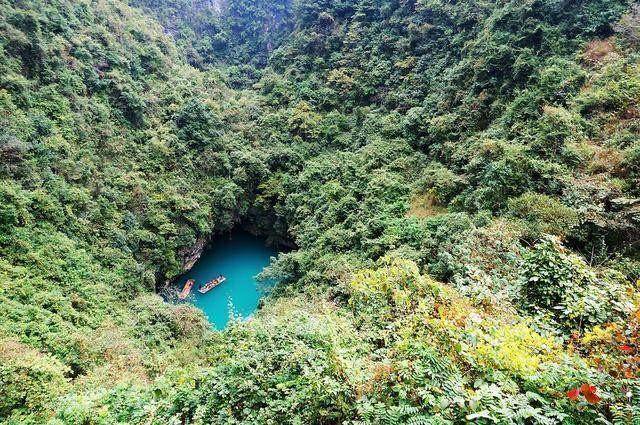 广西河池市凤山县三门海世界唯一“水中天坑”悬浮仙境美到词穷|凤山县|河池市|天坑|仙境|悬浮_新浪新闻
